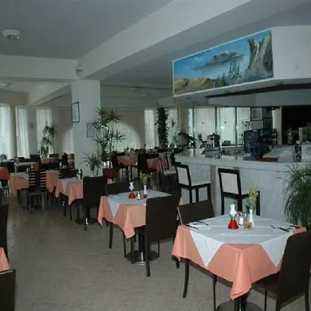 Corfu Sea Gardens 3* Kávosz